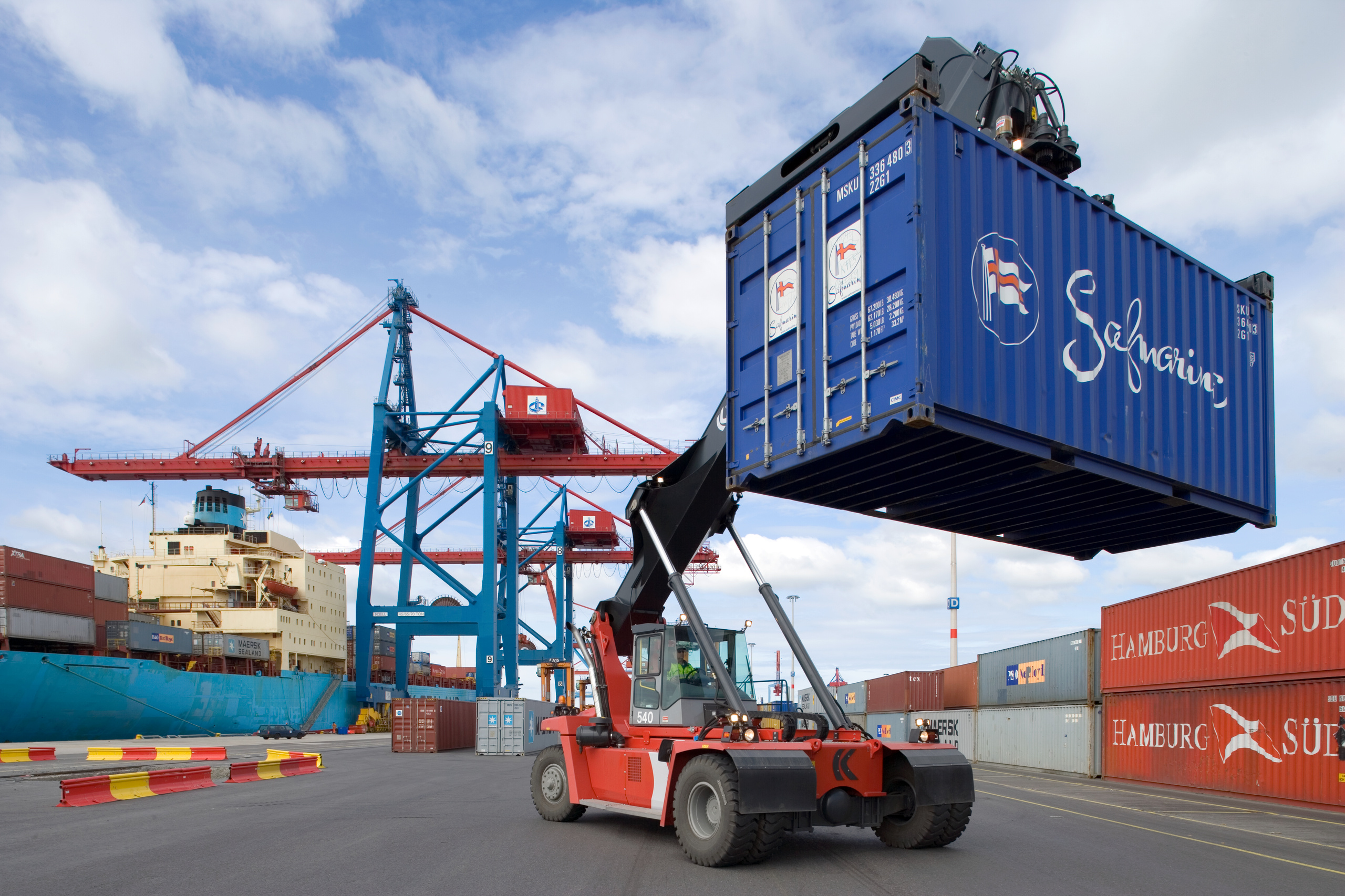 Reach Stacker
